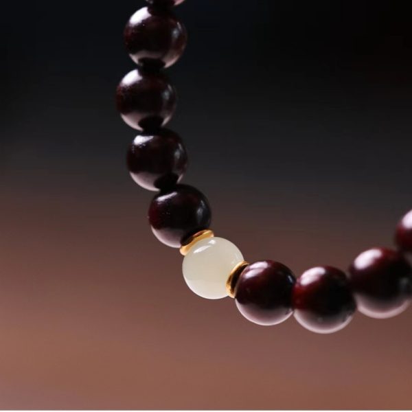 Small Leaf Rosewood Bracelet with Hetian Jade – Handcrafted Feng Shui Jewelry for Protection & Prosperity - Image 4