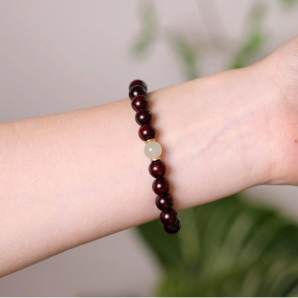 Small Leaf Rosewood Bracelet with Hetian Jade – Handcrafted Feng Shui Jewelry for Protection & Prosperity - Image 6