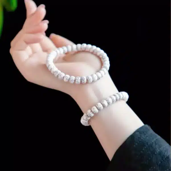 Natural Seed Bead Bracelet – Classic Bodhi Style with Polished Finish - Image 6